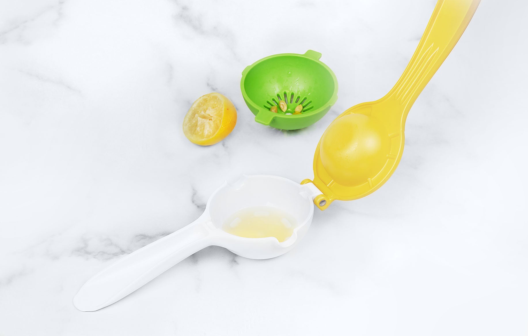 Squeeze and Pour Citrus Press