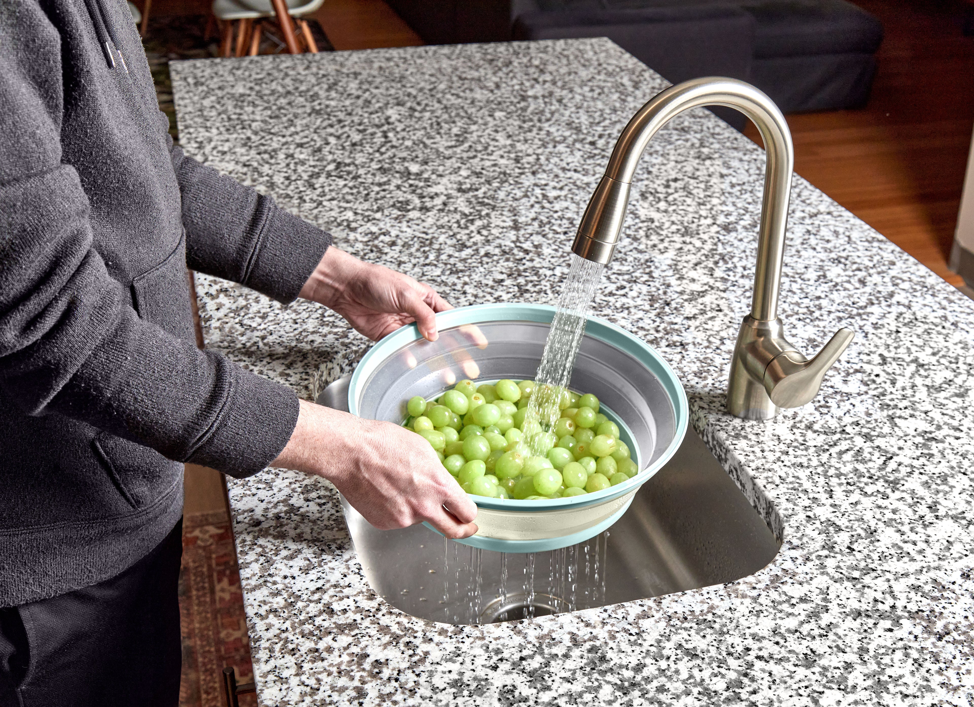 Collapsible Microwave Food Cover